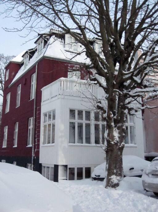 Sunny Apartment At Rostock - Pink Exterior foto